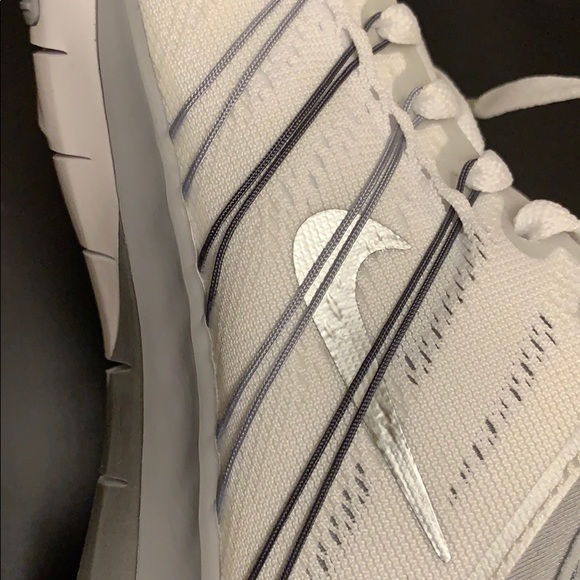 Women’s Nike Free TR 6 - Picture 6 of 7